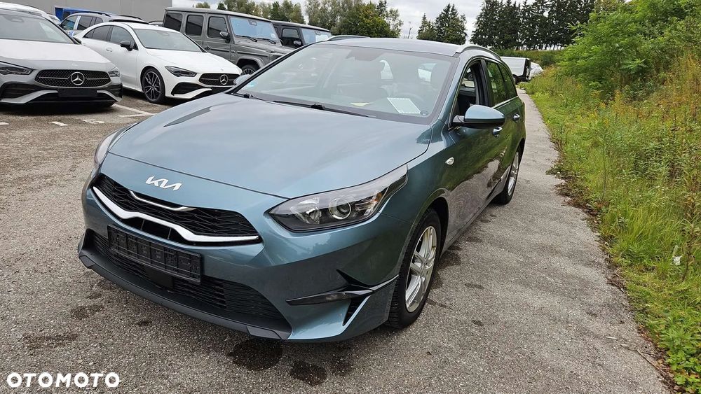 Kia Ceed 1.6 CRDi (48V Mild-Hybrid) DCT7 Vision - 1