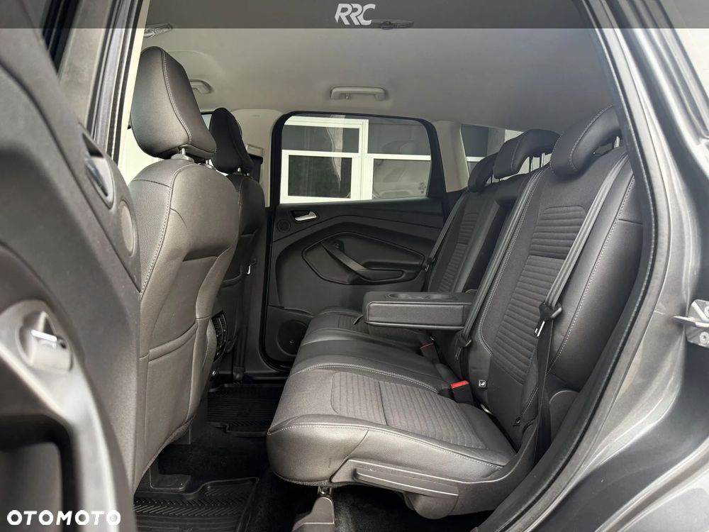 Ford Kuga 2.0 TDCi 4WD Titanium PowerShift - 28