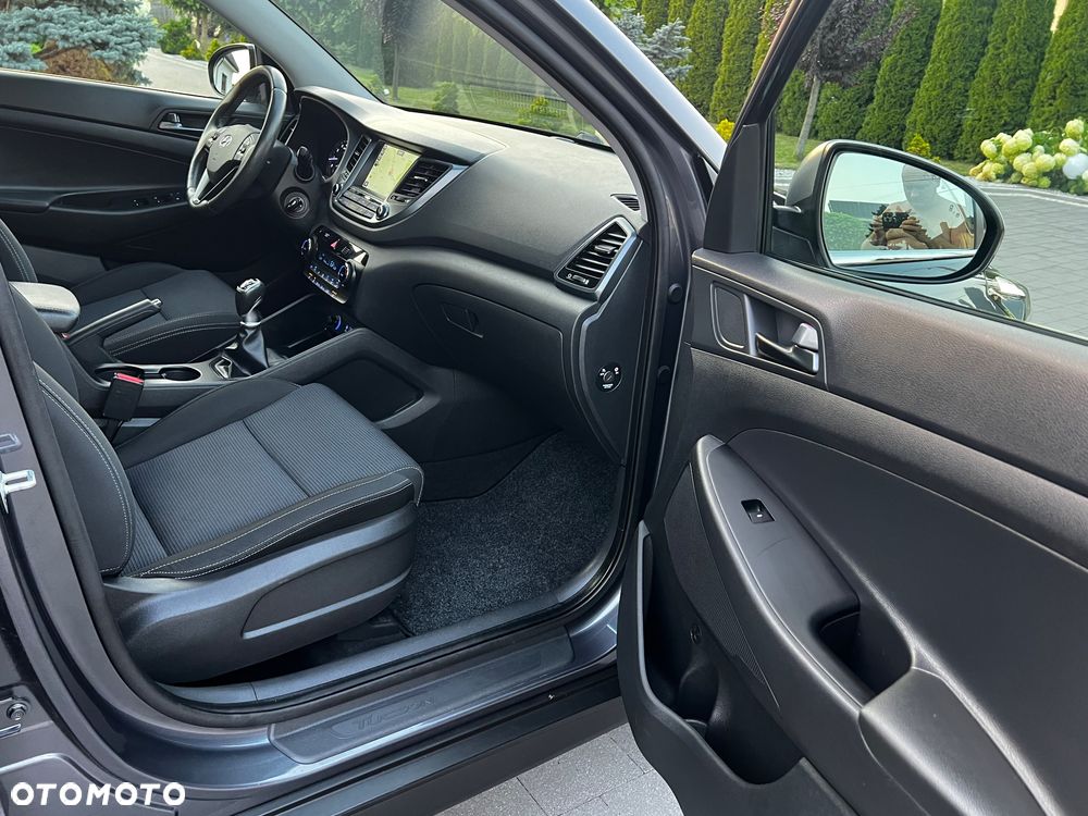 Hyundai Tucson blue 1.6 GDi 2WD Navi - 28