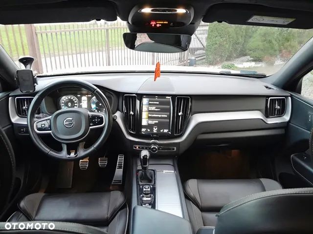 Volvo XC 60 D4 R-Design - 5