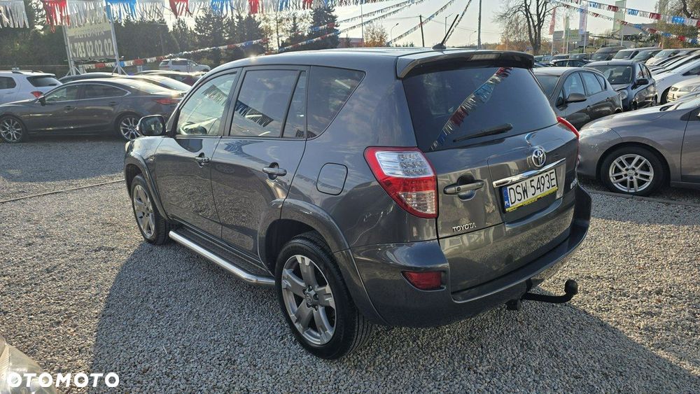 Toyota RAV4 - 13