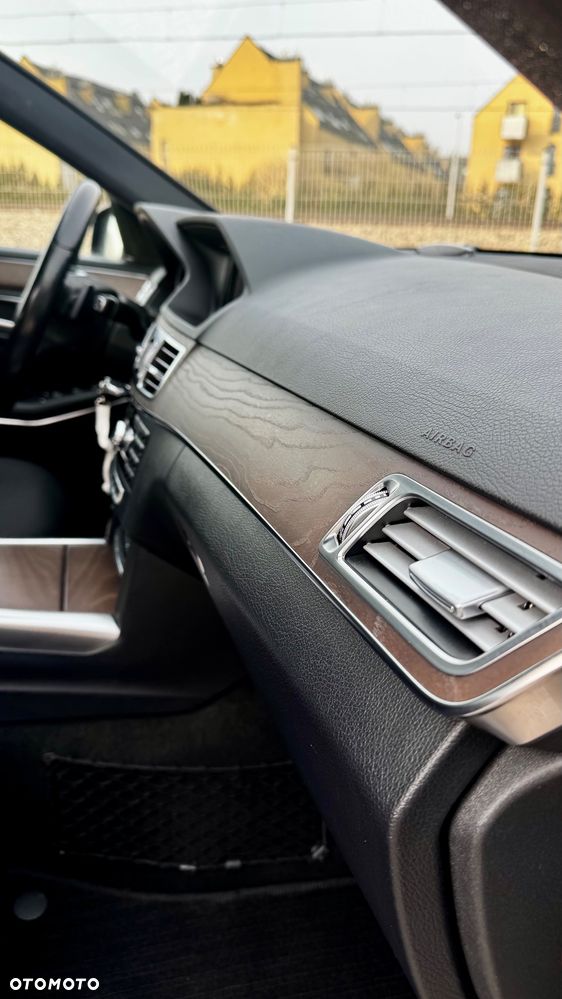 Mercedes-Benz Klasa E - 19