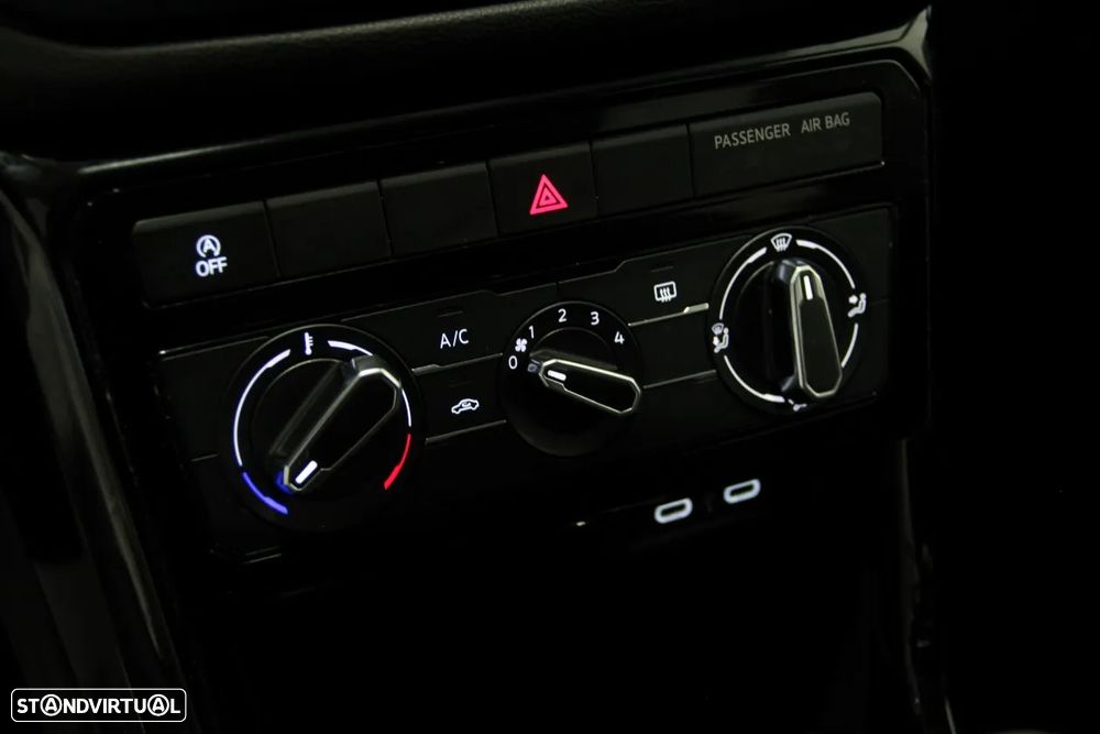 VW T-Cross 1.0 TSI Urban - 25