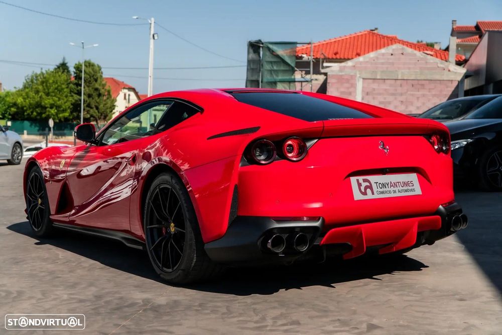 Ferrari 812 Superfast 6.5 V12 - 4