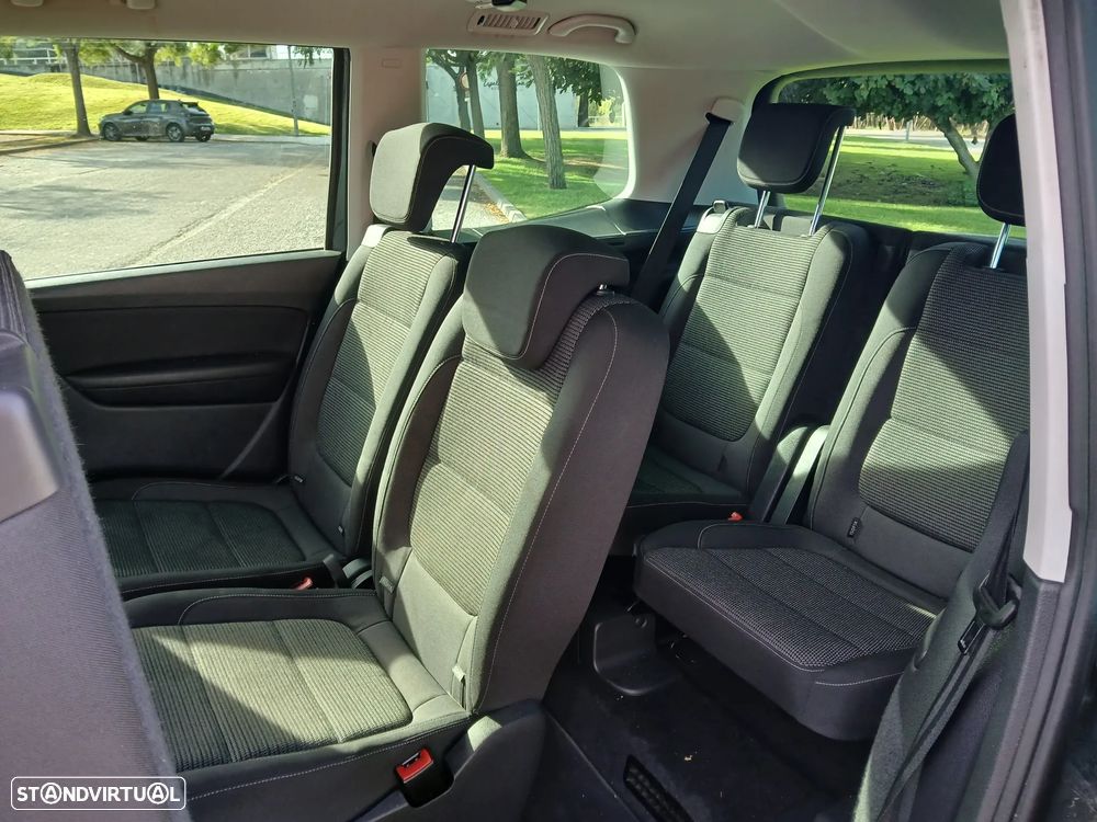 VW Sharan 2.0 TDI Confortline - 16