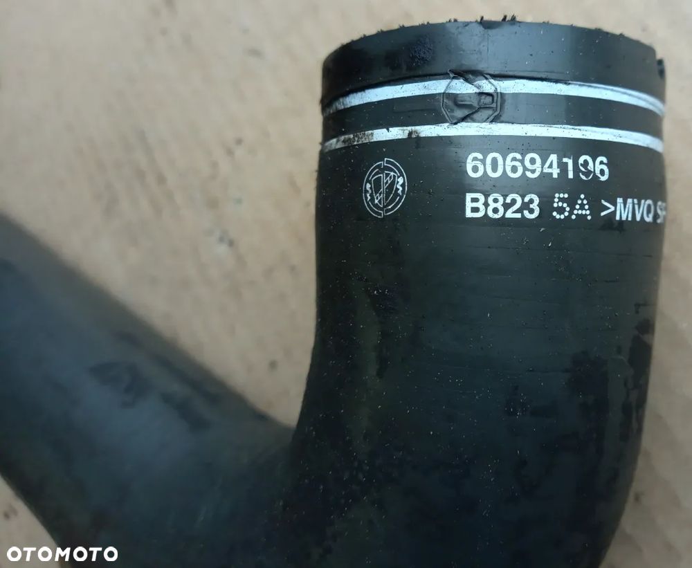 Alfa Romeo 159 1.9 JTD rura wąż powietrza 60694196 - 2