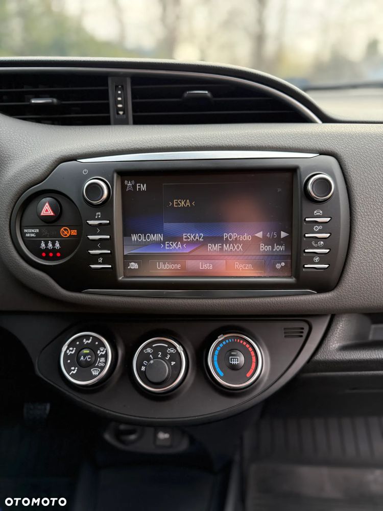 Toyota Yaris 1.5 Premium - 19