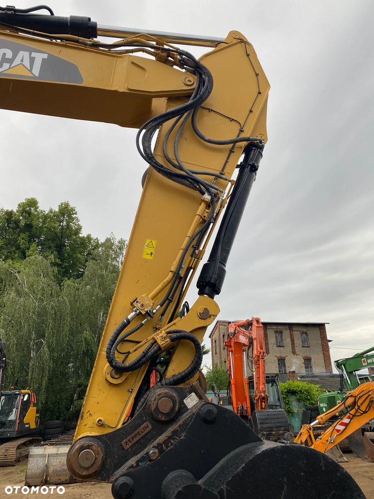Caterpillar CAT 326 FLN, 2017 ROK, RAMIĘ 3X ŁAMANE, Z NIEMIEC, SUPER UTRZYMANA - 19