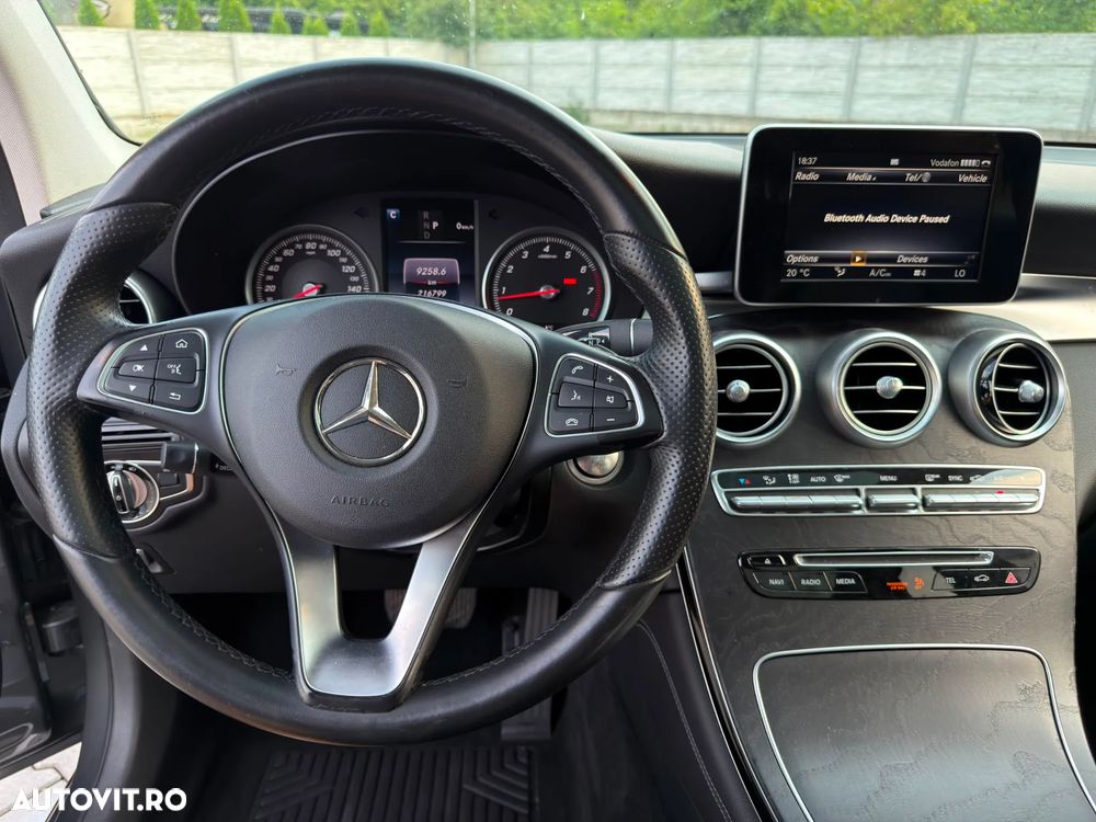 Mercedes-Benz GLC 300 4MATIC 9G-TRONIC - 9