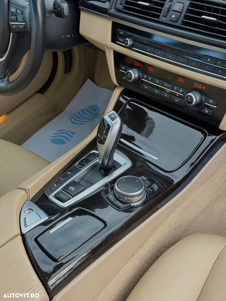 BMW Seria 5 528i xDrive Aut. - 13