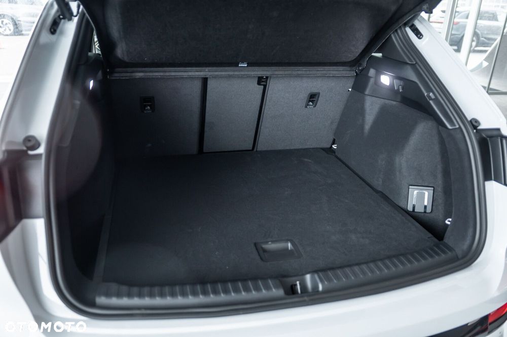 Audi Q4 e-tron 45 82kWh S Line - 10