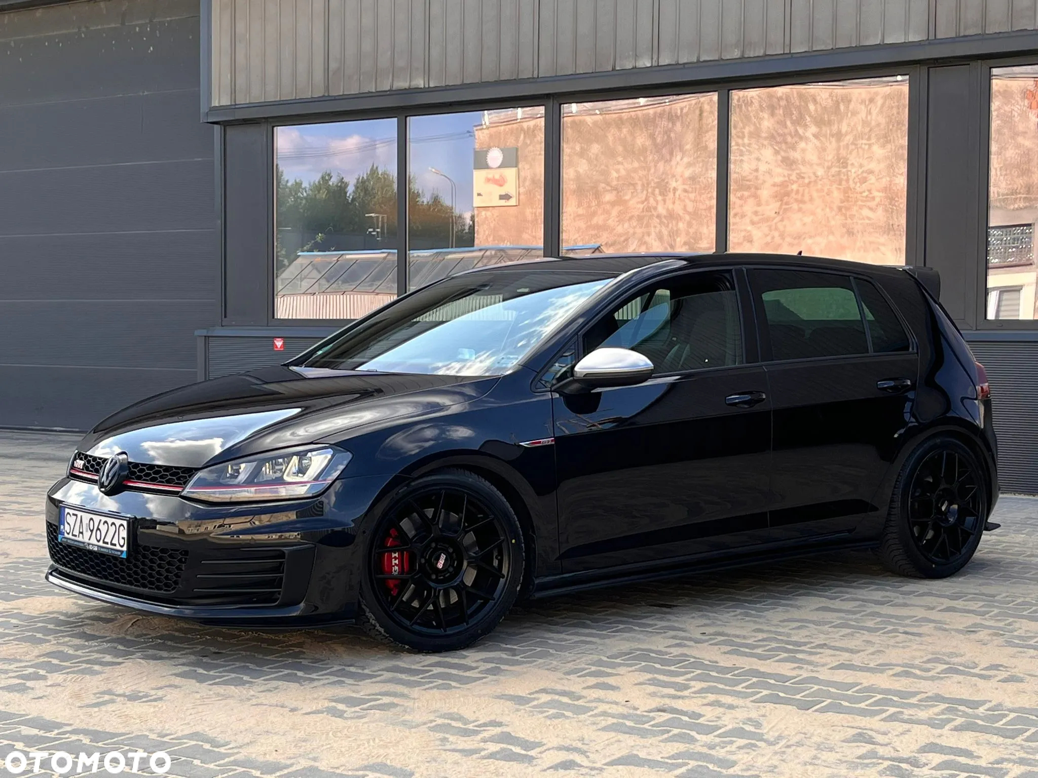 Volkswagen Golf GTI Performance BlueMotion Technology DSG - 4