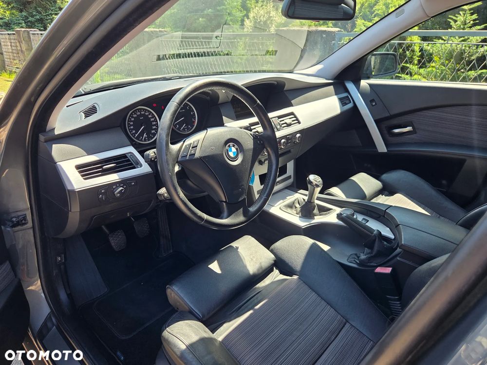 BMW Seria 5 525xi - 5