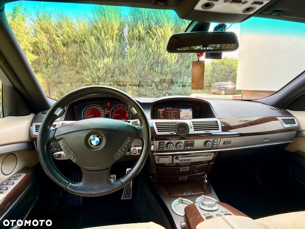 BMW Seria 7 730Li - 14