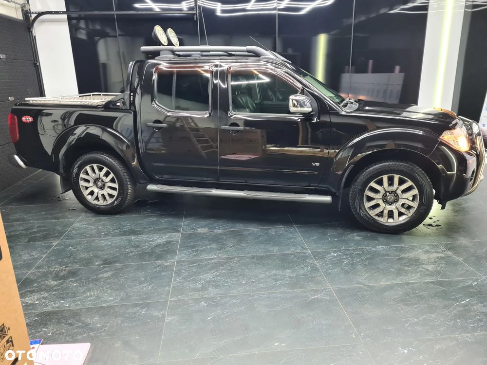 Nissan Navara 3.0 D V6 Platinum Long - 4