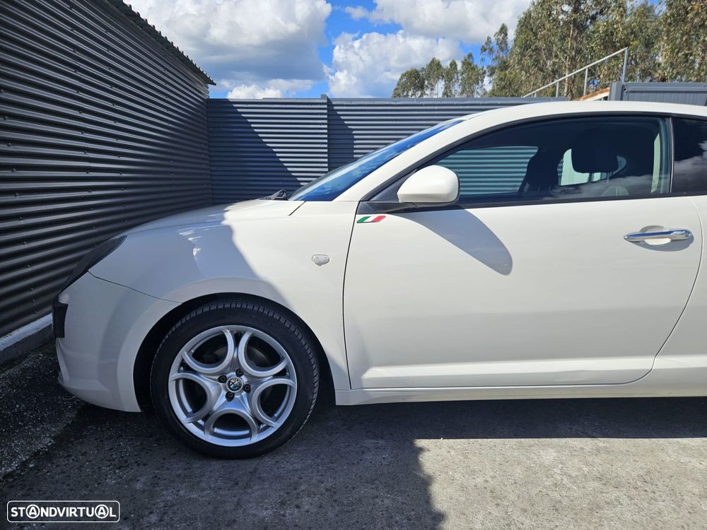 Alfa Romeo MiTo 1.3 JTDM Trofeo - 14