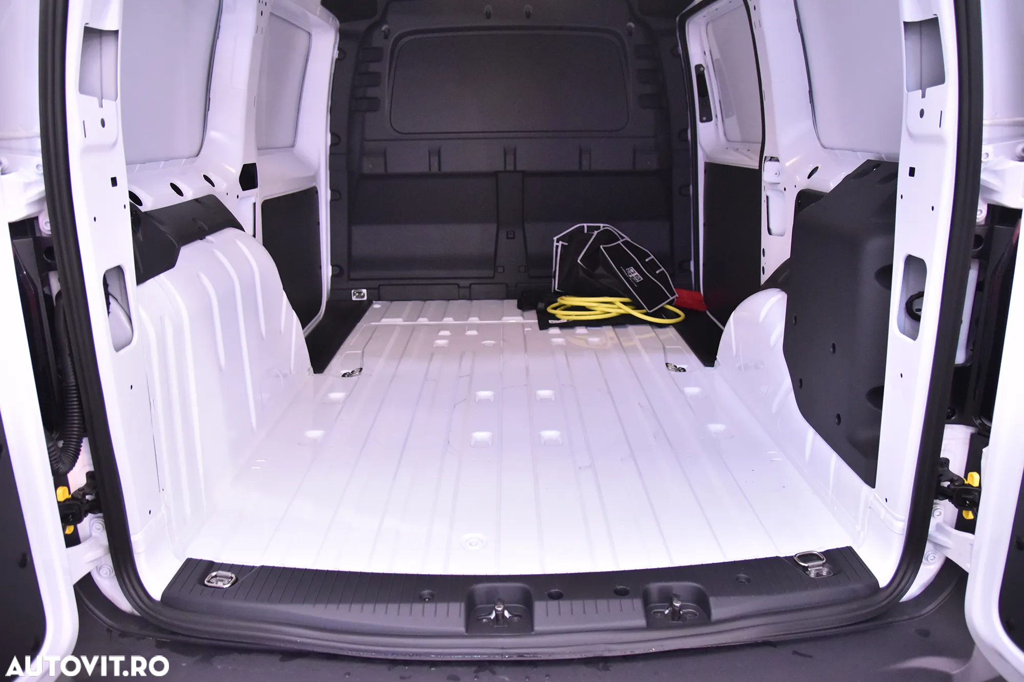 Ford Transit Connect - 20
