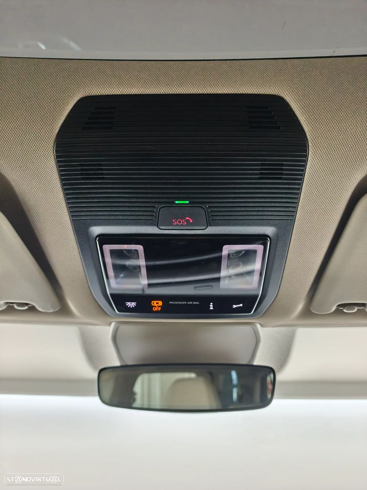 VW Multivan 2.0 TDI Life DSG - 24