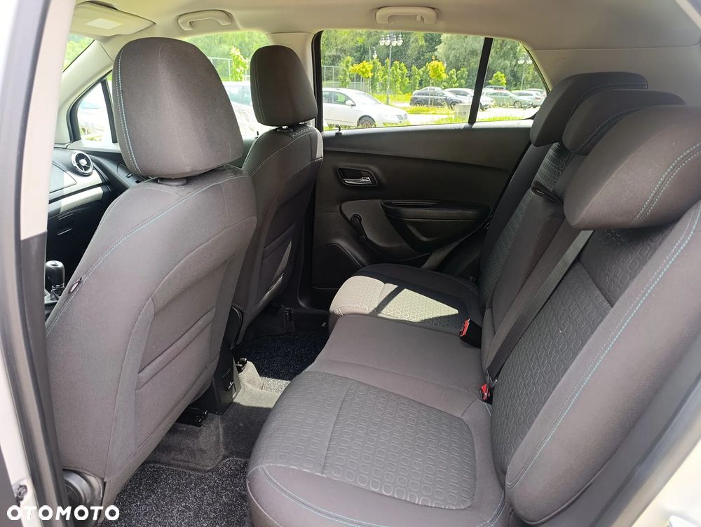 Chevrolet Trax 1.4T AWD LS - 14