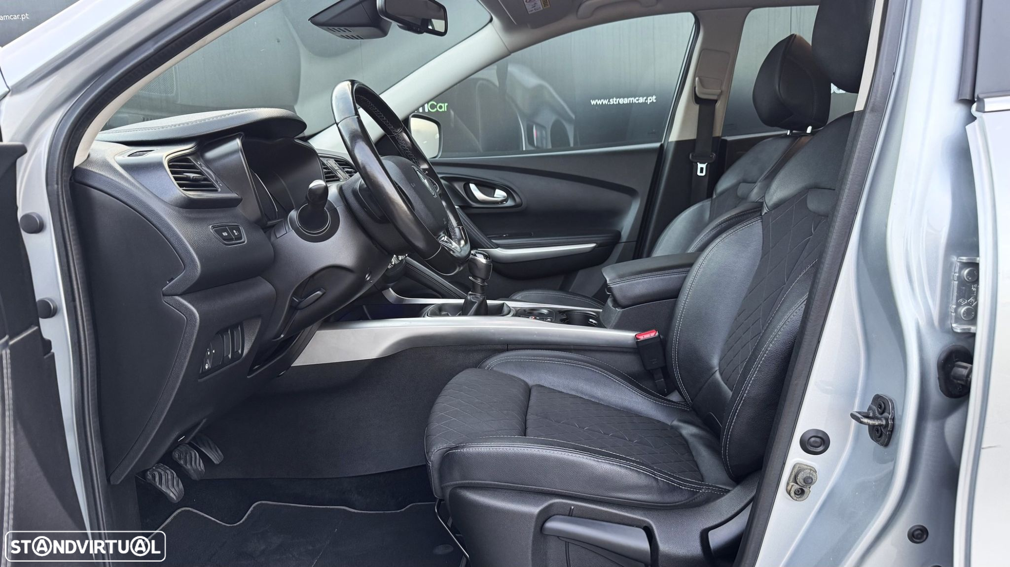 Renault Kadjar 1.3 TCe Black Edition - 11