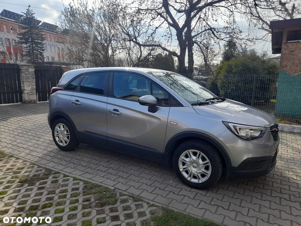 Opel Crossland X 1.2 Essentia - 11