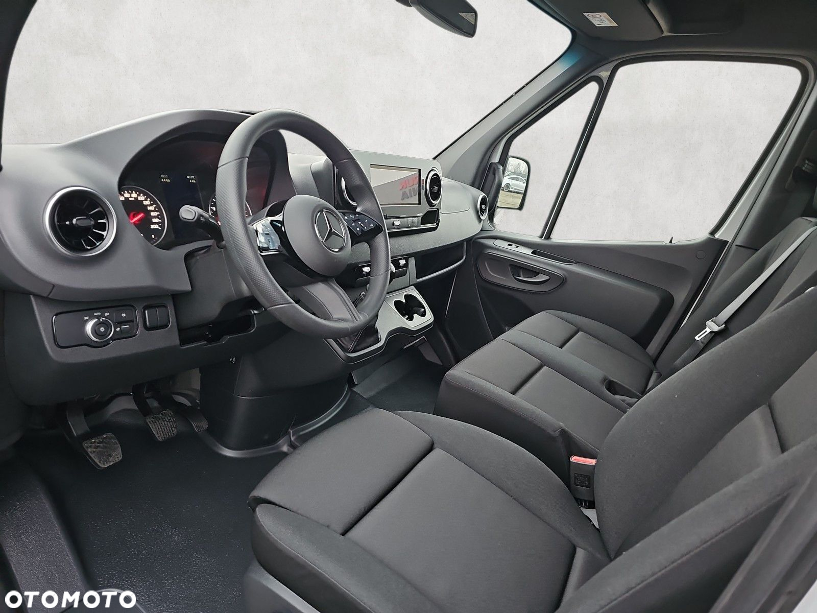 Mercedes-Benz Sprinter 317 CDI - 11