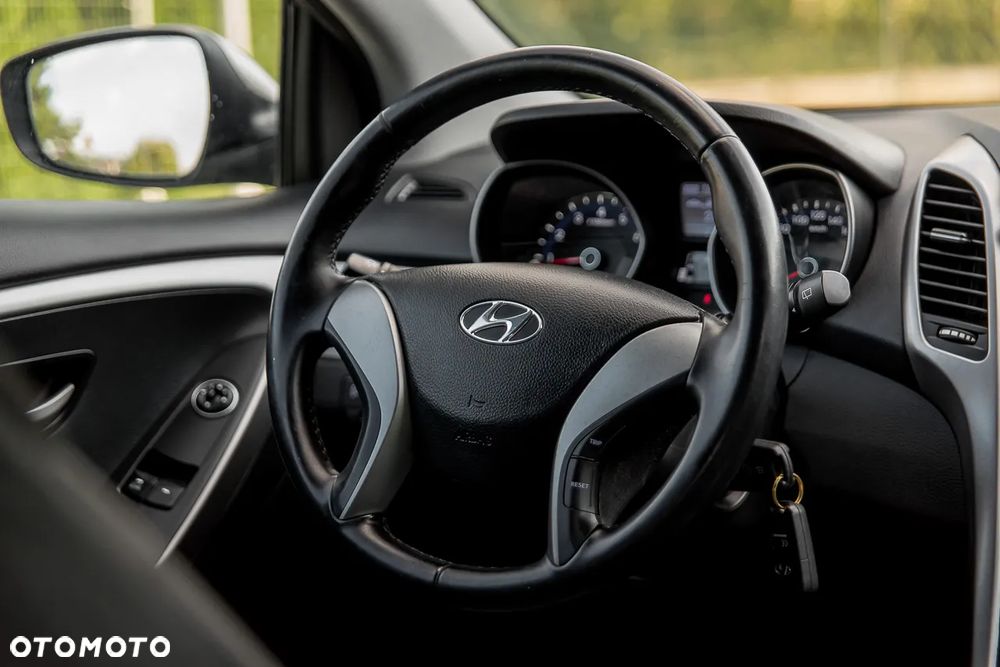 Hyundai i30 - 33