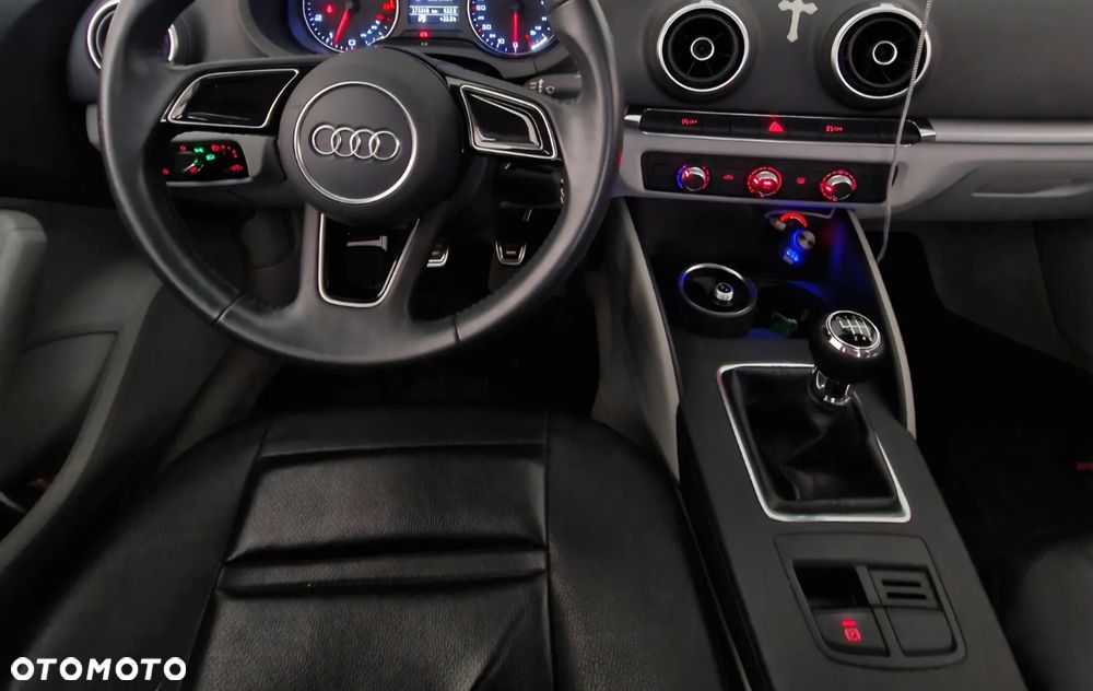 Audi A3 Limousine - 14