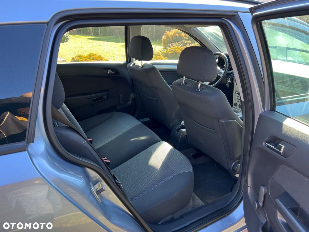 Opel Astra 1.7 CDTI Edition - 11