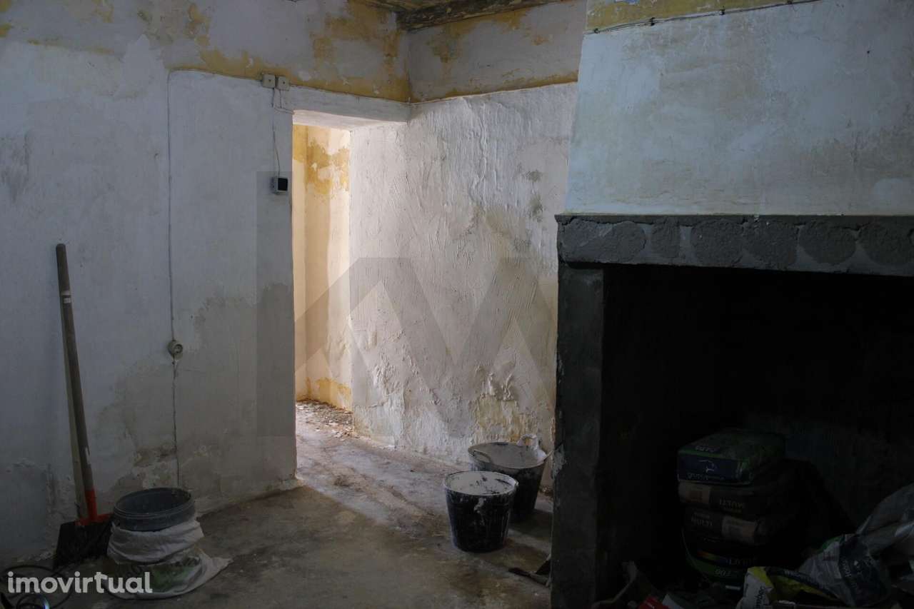 Moradia T2 para recuperar junto Barragem do Maranhão- Aviz- Benavila - Grande imagem: 3/15