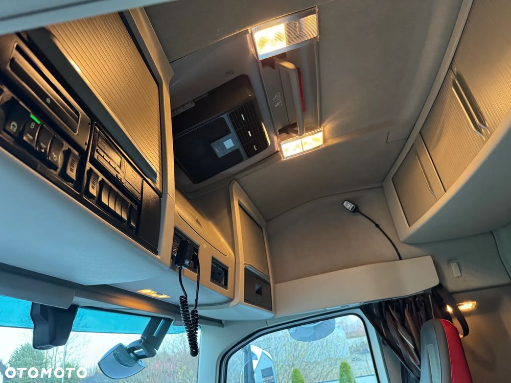 Volvo FH500 4x2, HYDRAULIKA DWUOBWODOWA, 2018 r , SUPER STAN z Niemiec - 32