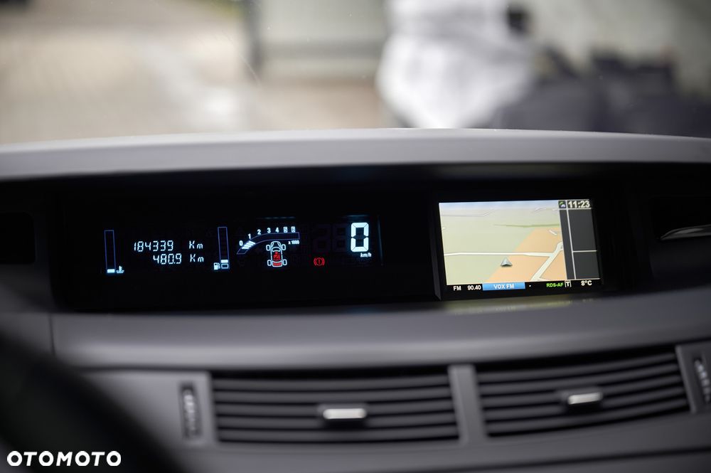 Renault Grand Espace 2.0 dCi FAP Initiale - 28