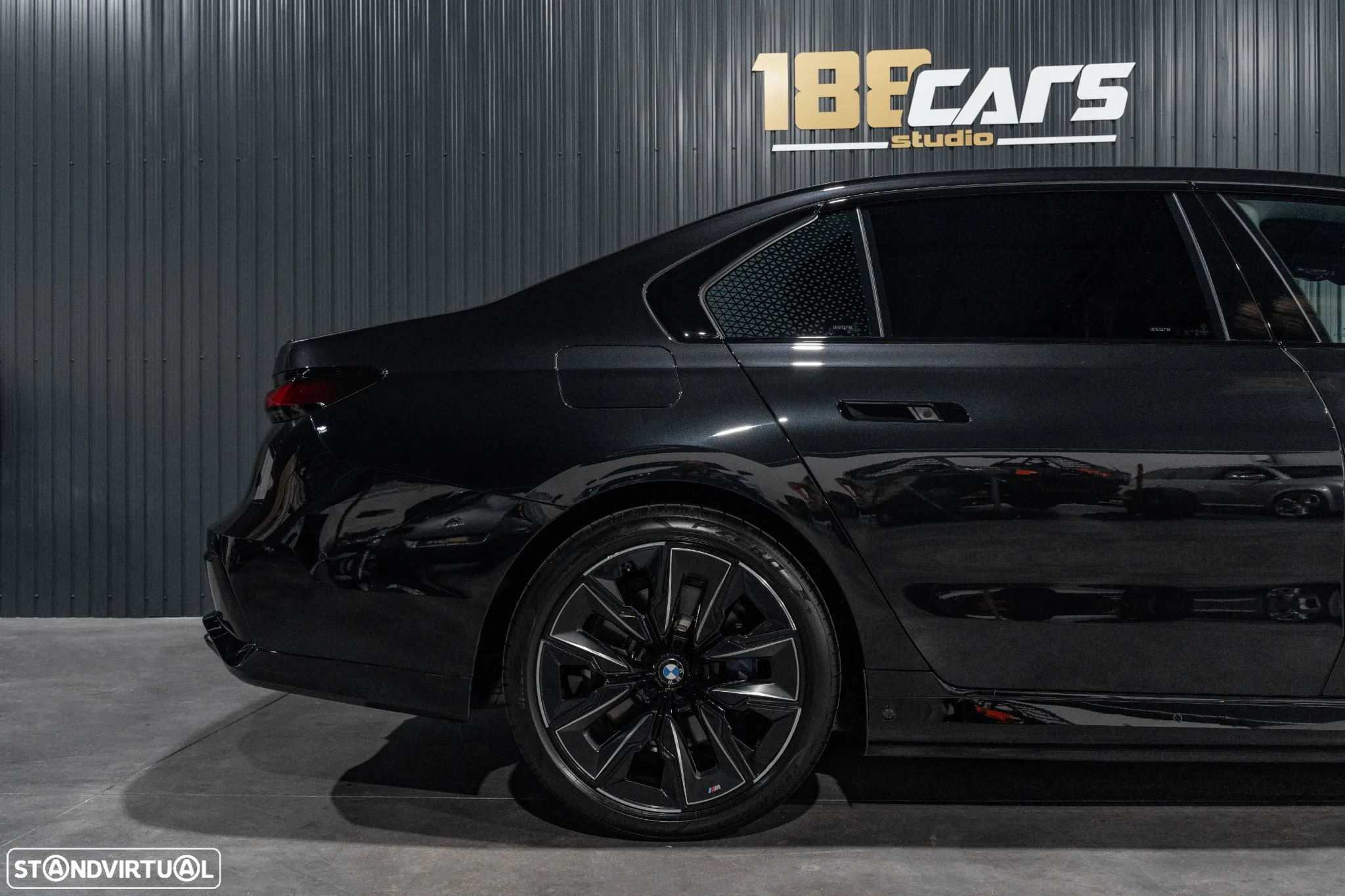 BMW 750 750e xDrive Pack Desportivo M - 51