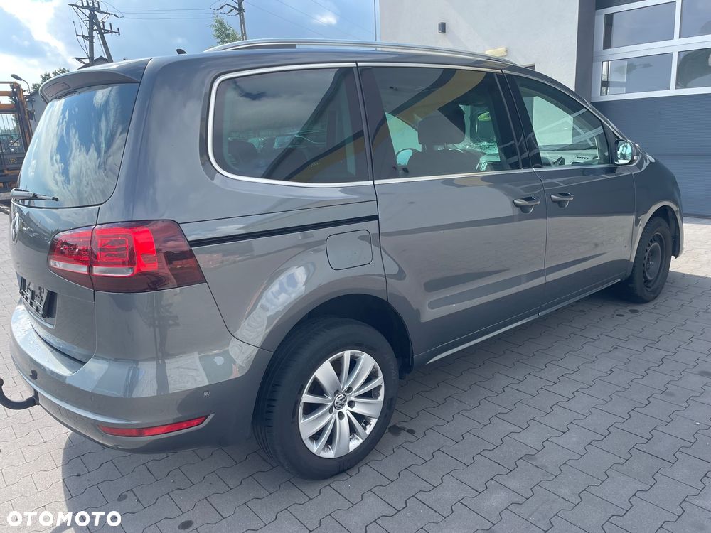 Volkswagen Sharan 2.0 TDI BMT Comfortline DSG - 2