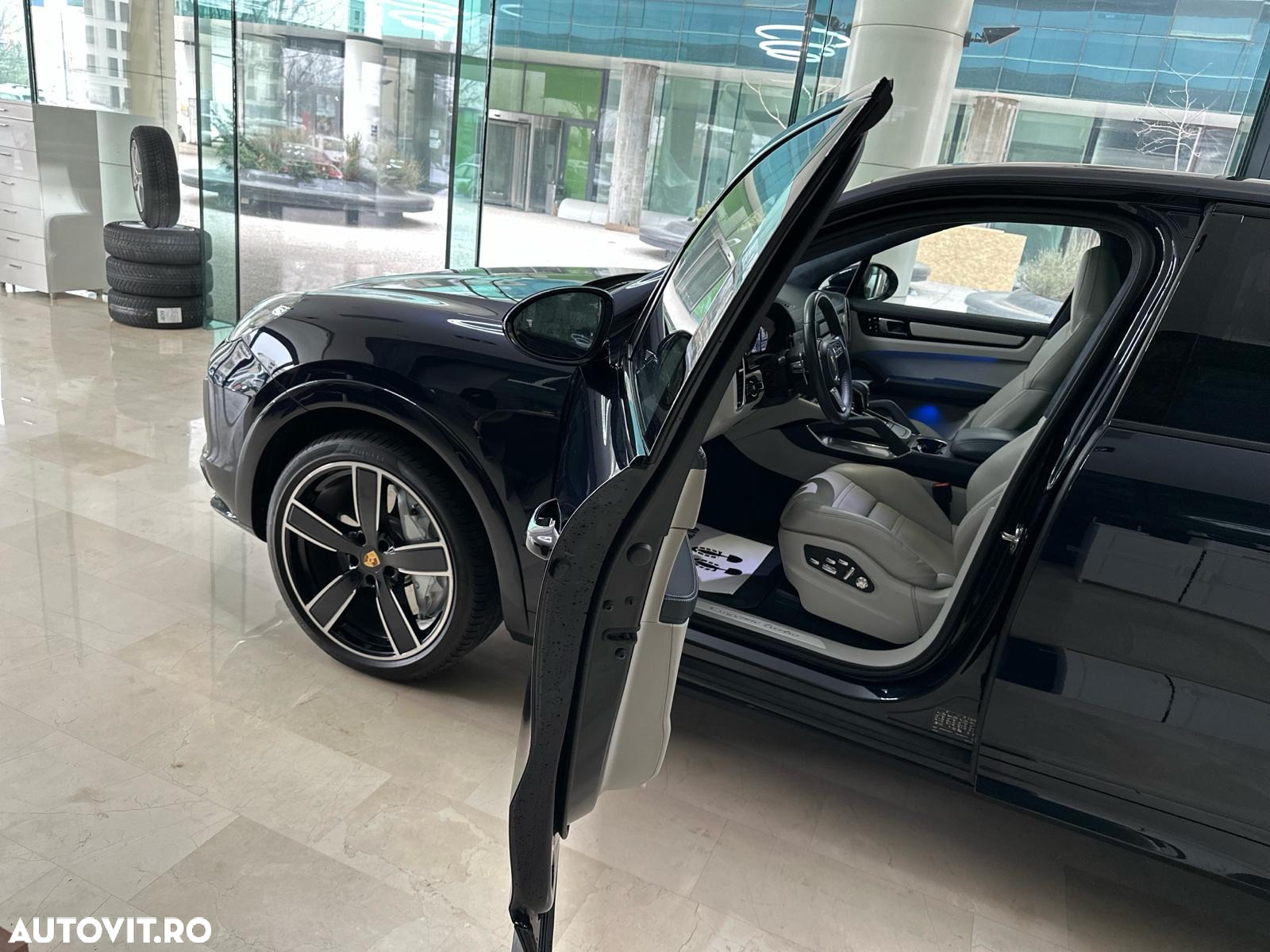 Porsche Cayenne Turbo - 25