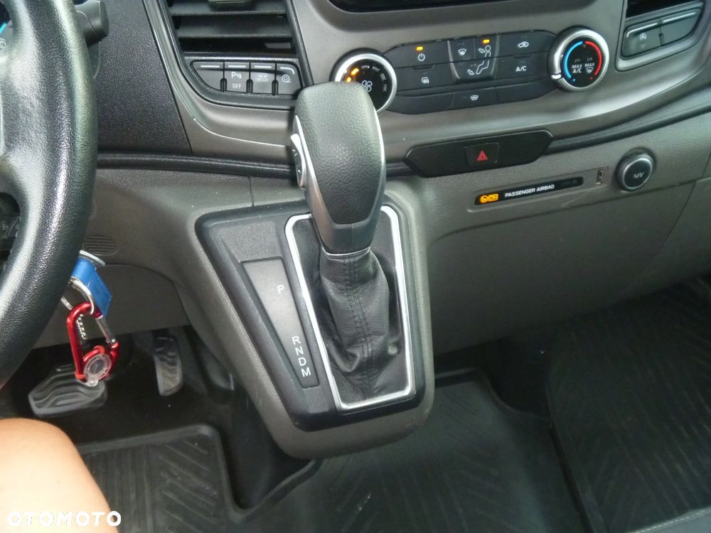 Ford TRANSIT CUSTOM - 26