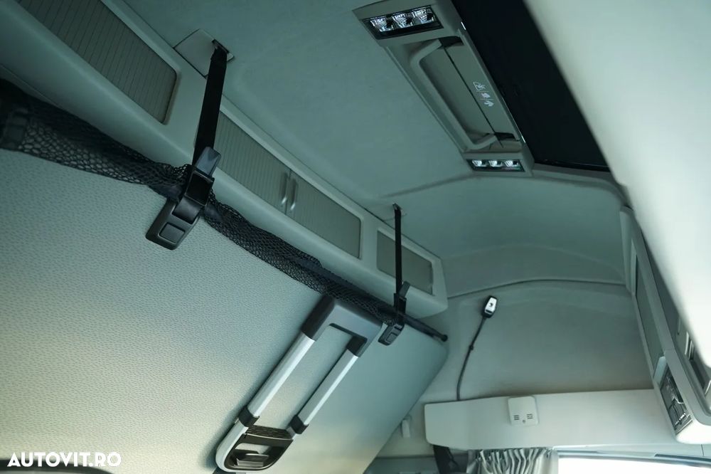 Volvo FH 500 / XXL / NON-I-SAVE / EURO 6 / ANVELOPE NOI / AER CONDIȚIONAT DE STAȚIONARE / I-SHIFT / PROVENIT DIN CONTRACT DE SERVICE / - 36