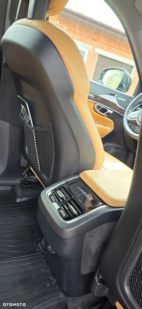 Volvo XC 90 - 16
