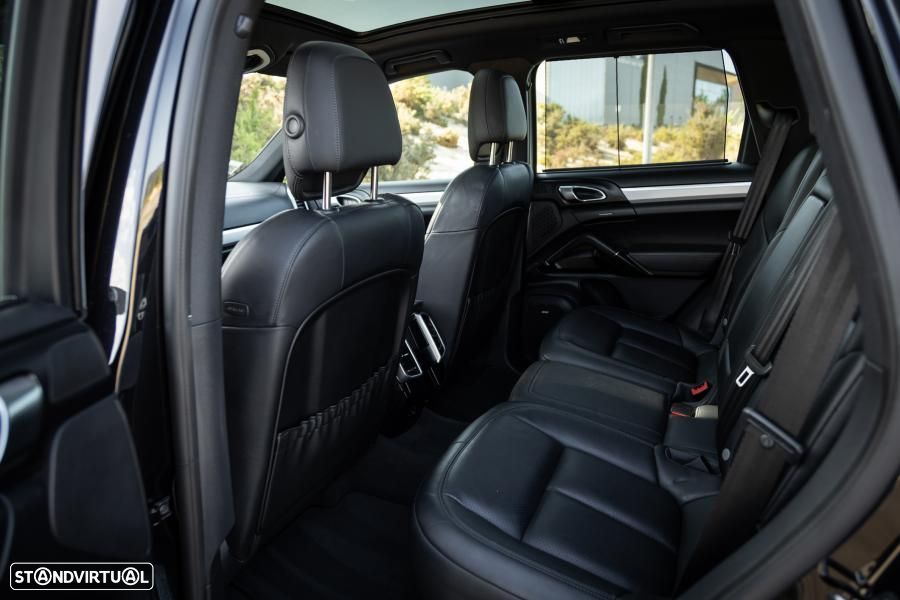 Porsche Cayenne S E-Hybrid - 22