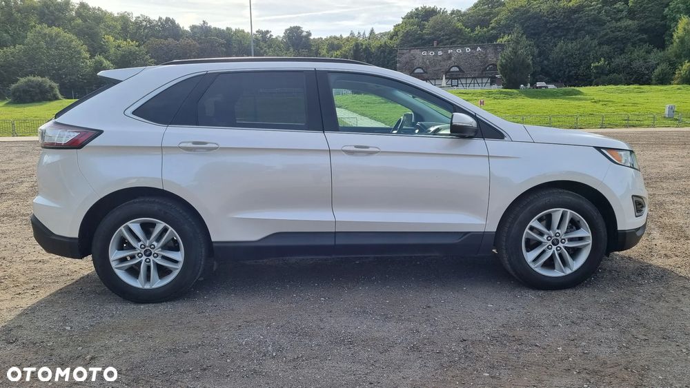 Ford Edge - 2