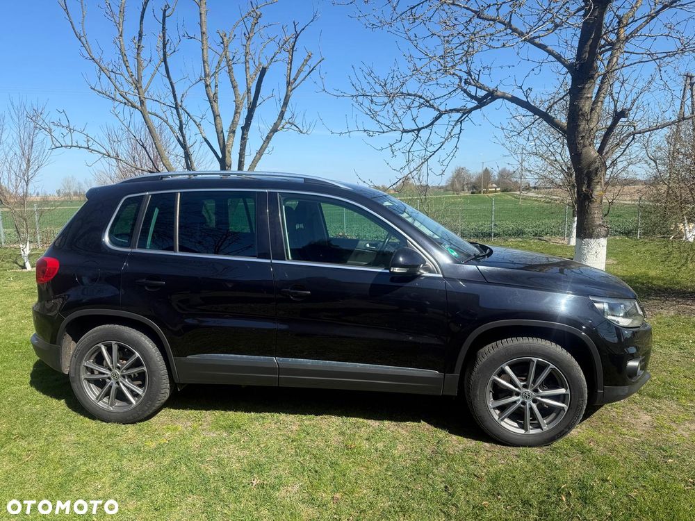 Volkswagen Tiguan 2.0 TDI DPF BlueMotion Technology Sport & Style - 3