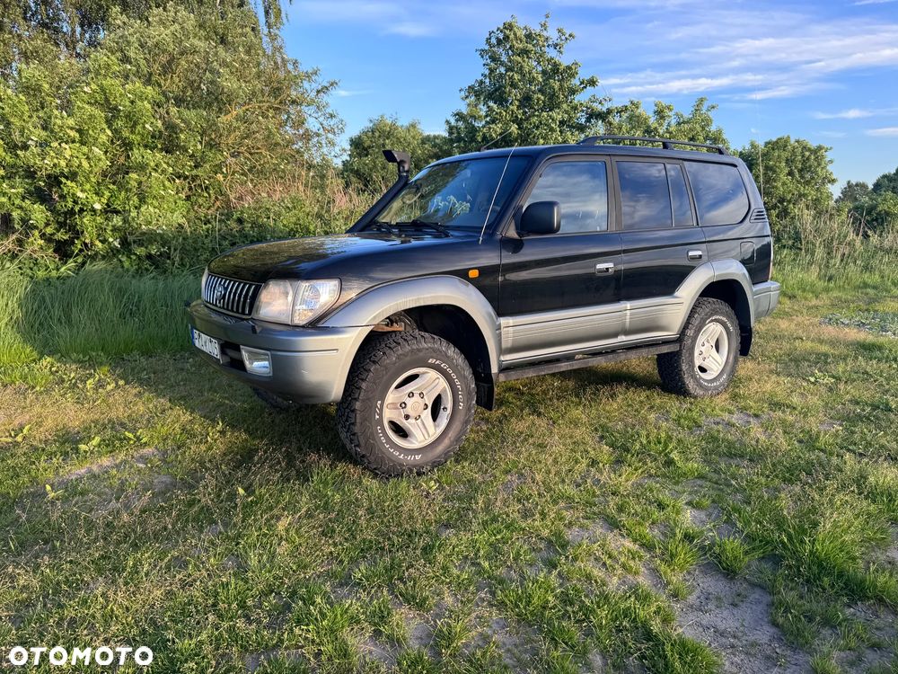 Toyota Land Cruiser - 4
