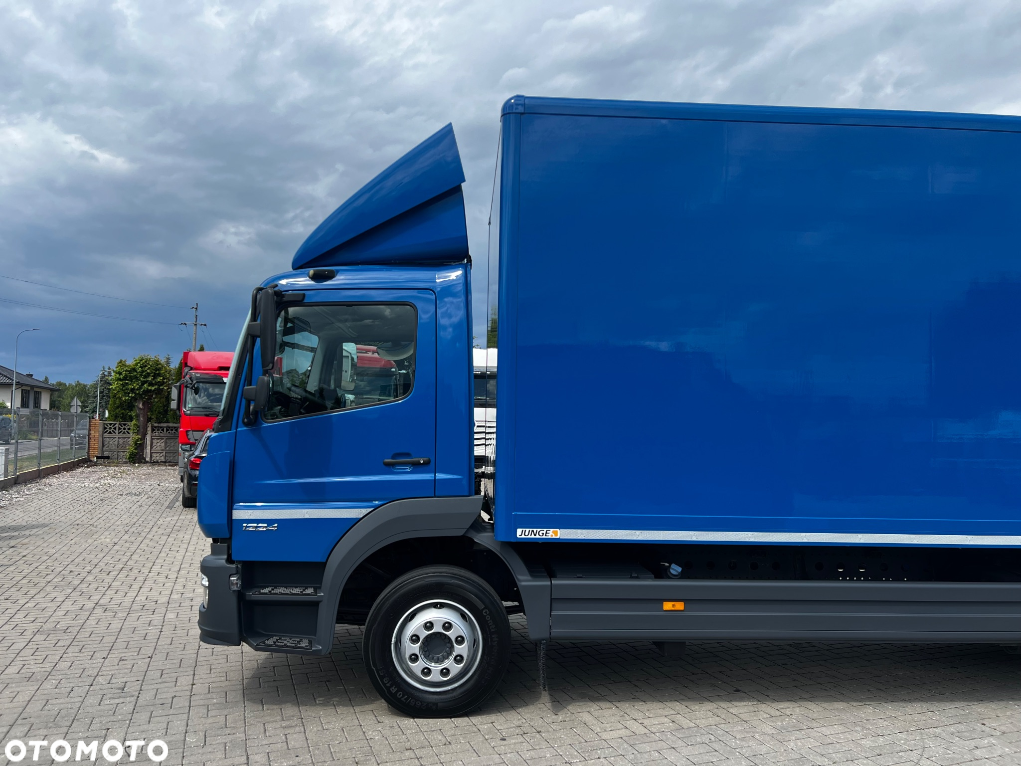 Mercedes-Benz ATEGO - 14