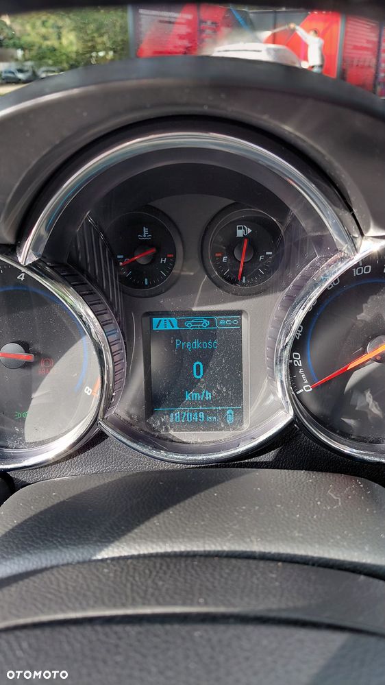 Chevrolet Cruze - 10
