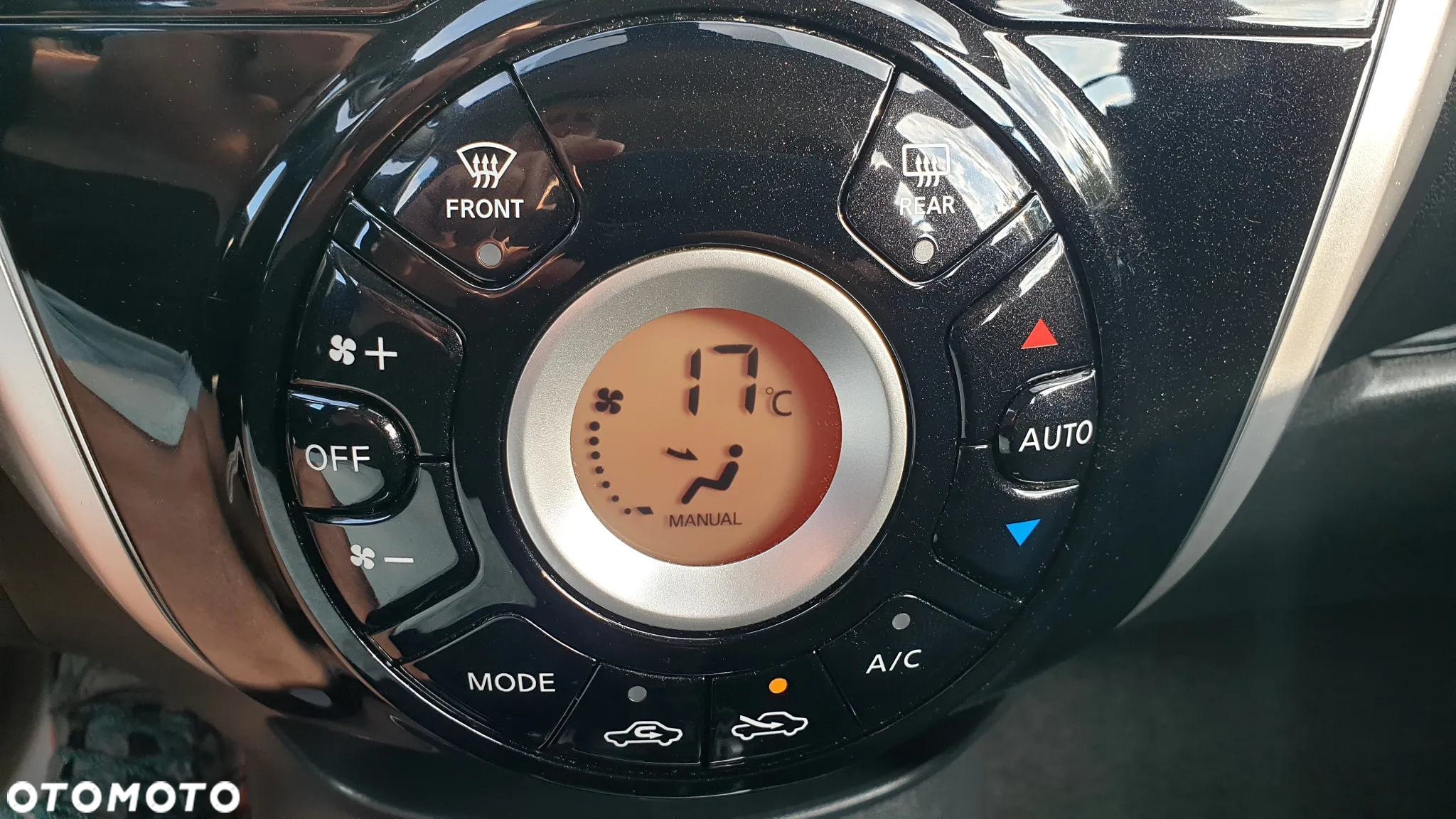 Nissan Note 1.2 Tekna EU6 - 22