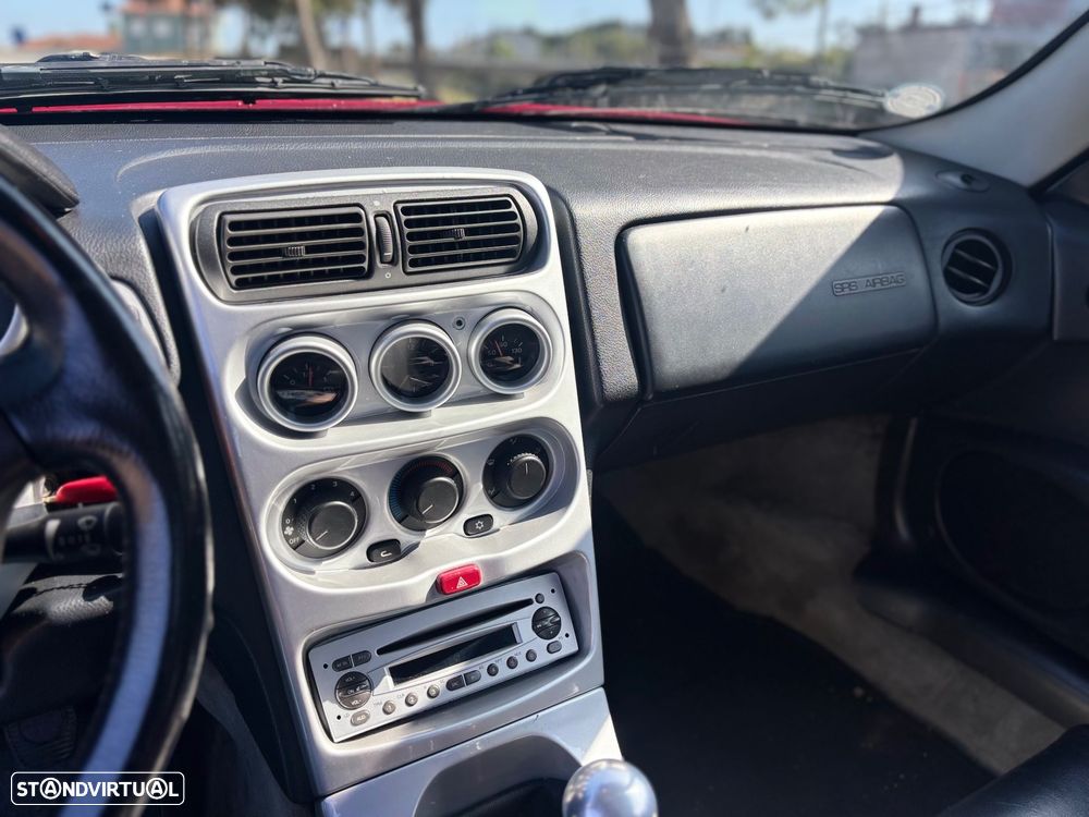 Alfa Romeo GTV 2.0 TS - 13