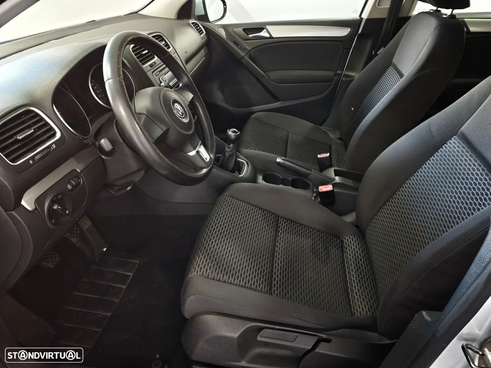 VW Golf 1.6 TDi Confortline - 15