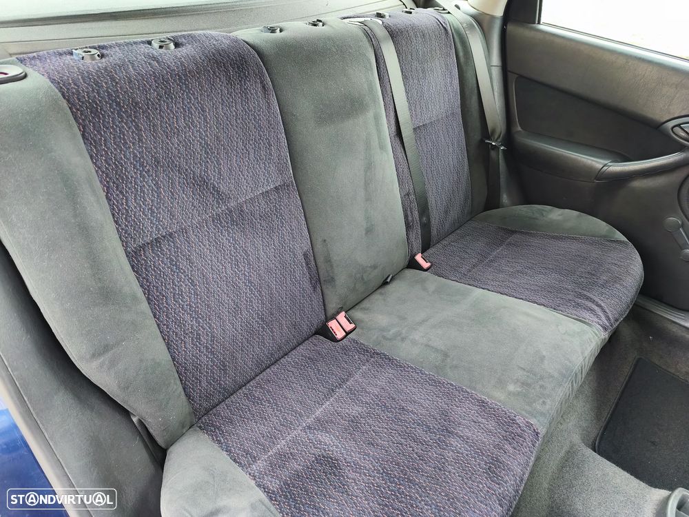 Ford Focus SW 1.8 TDdi Ghia - 8