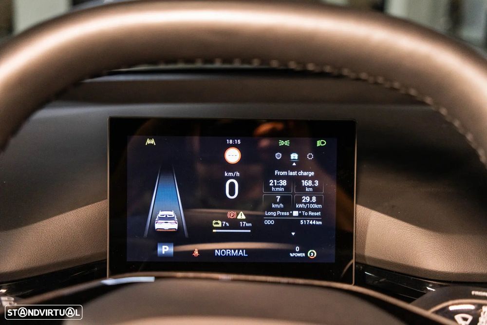 MG MG4 64 kWh Comfort - 25