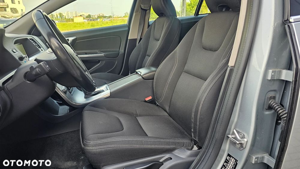 Volvo V60 T5 Kinetic - 29